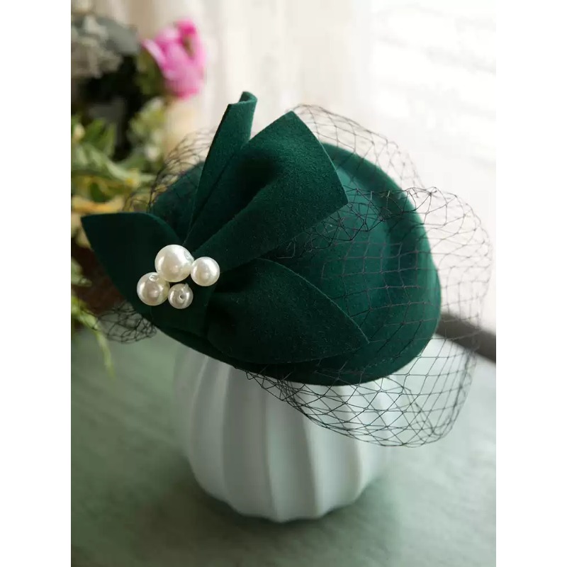 Beret French Wool - Siatkowy beret z wełny w stylu