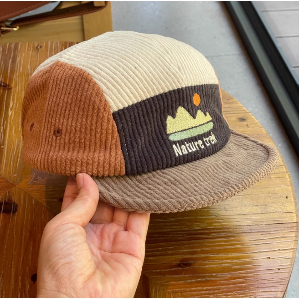 Czapka z krótkim daszkiem, 5 p – Corduroy Cap 5 Panel recenzja i cena