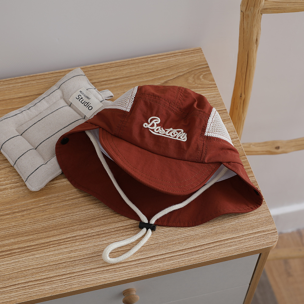 Haftowany kapelusz przeciwsłon – Bucket Hat Cotton recenzja i cena
