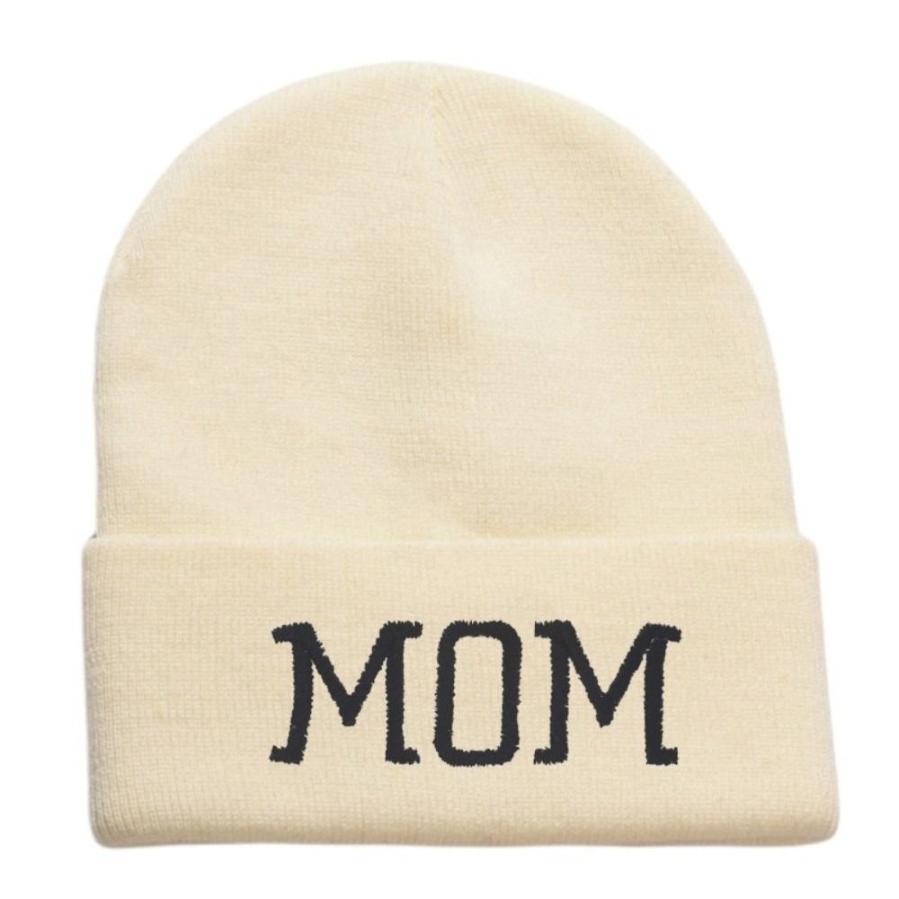 Minimalistyczne czapki typu be – Beanie Cuffed Knit recenzja i cena