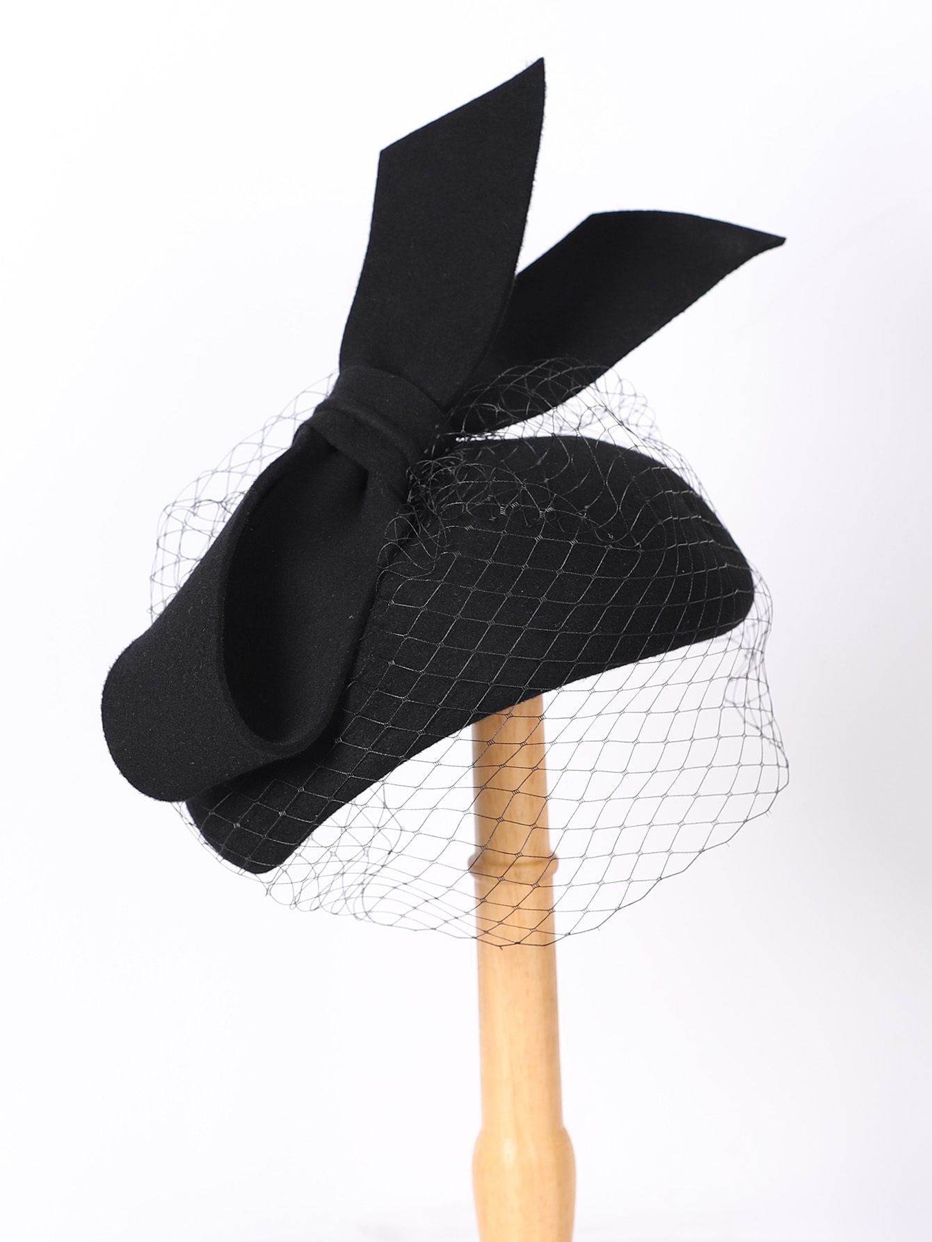 Francuski biały beret fascynat – Beret French Wool recenzja i cena